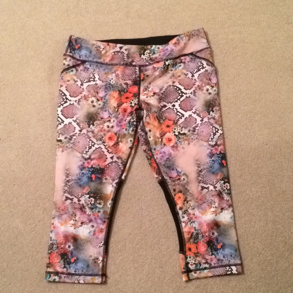 KI Pro Performance Athletic Capri Legging